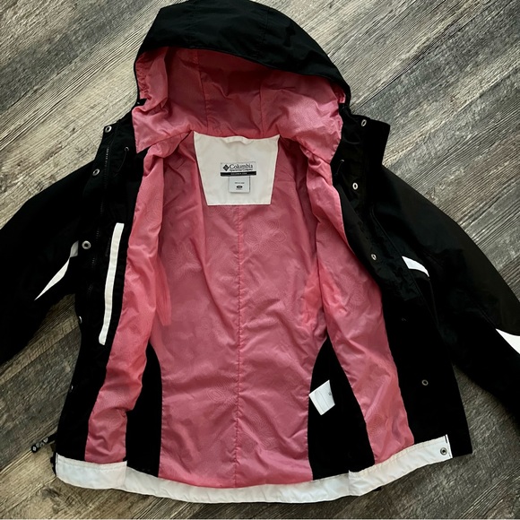 Columbia Rain Jacket - Picture 5 of 8